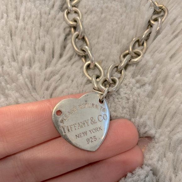 Tiffany & co. Heart tag charm bracelet 🤍 - Picture 2 of 2
